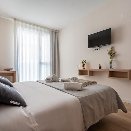 Limehome Barcelona Carrer De Besalu 82 Exterior photo