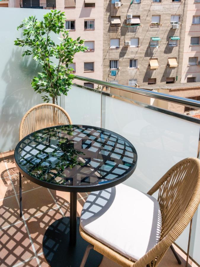 Limehome Barcelona Carrer De Besalu 82 Exterior photo