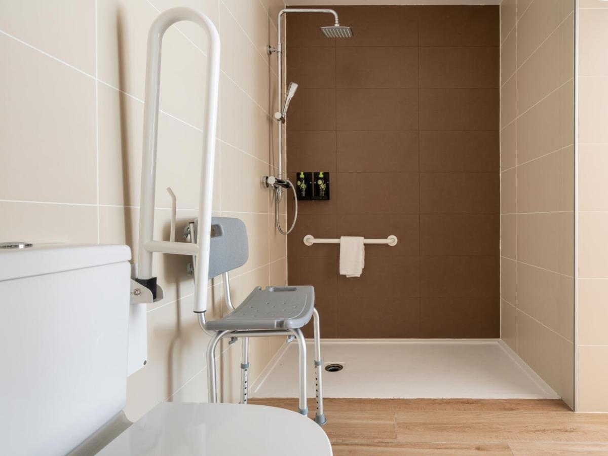 Limehome Barcelona Carrer De Besalu 82 Exterior photo