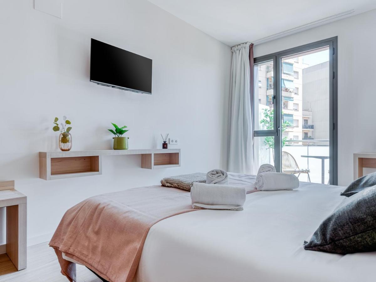 Limehome Barcelona Carrer De Besalu 82 Exterior photo