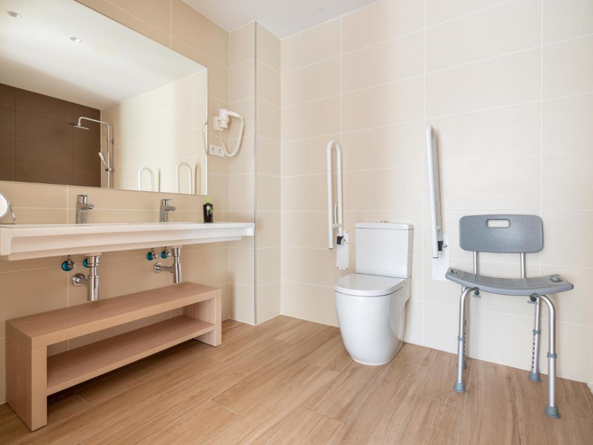 Limehome Barcelona Carrer De Besalu 82 Exterior photo